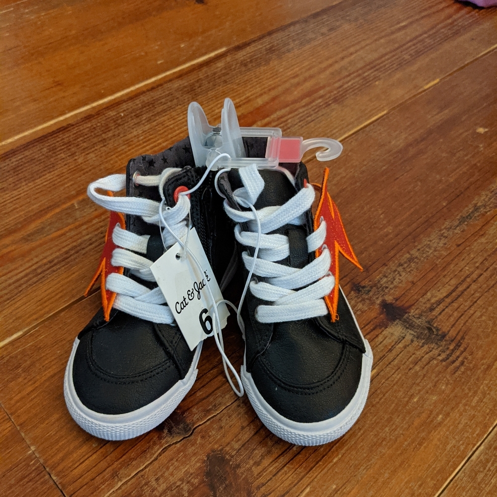Cat and jack Lighting Bolt High Top Tennis shoes size toddler 6